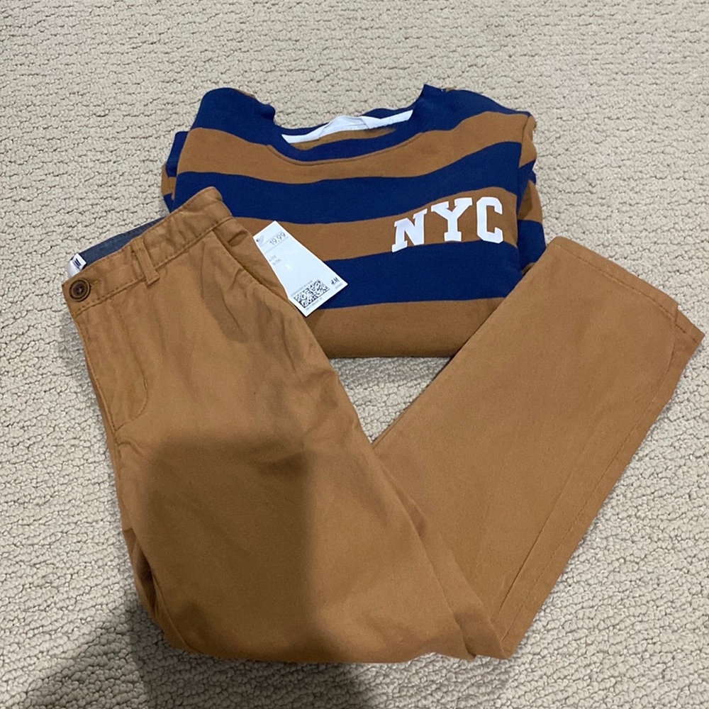 Boy’s crew neck and chinos set NWT!